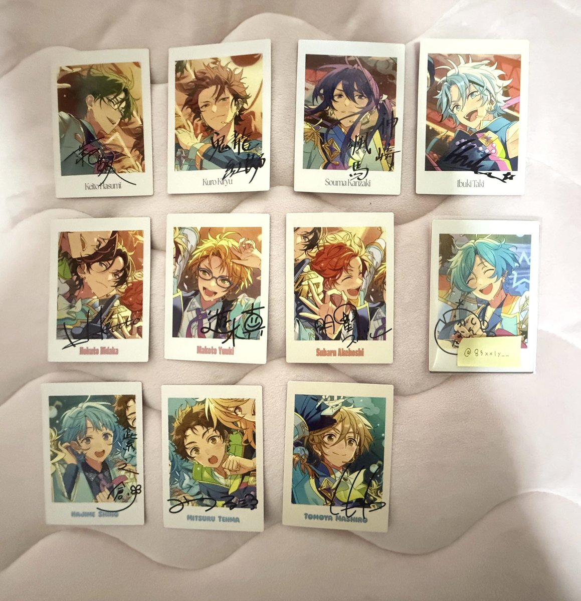 83xxly__'s tweet photo. あんスタ 10周年 展示会 ぱしゃっつ

【交換】

求 : 同異種 奏汰
譲 : 嵐 レオ 司 凛月 渉 英智 弓弦 桃李 凪 日和 ジュン 茨 敬人 紅郎 颯馬 維吹 北斗 真 スバル 創 光 友也  ユメ エス 班 薫 一彩 宗 みか

譲渡も可能です🉑
検索からもお気軽にお声掛けください。
プロカ必読です⟡꙳ https://t.co/wb1hhvGmxf