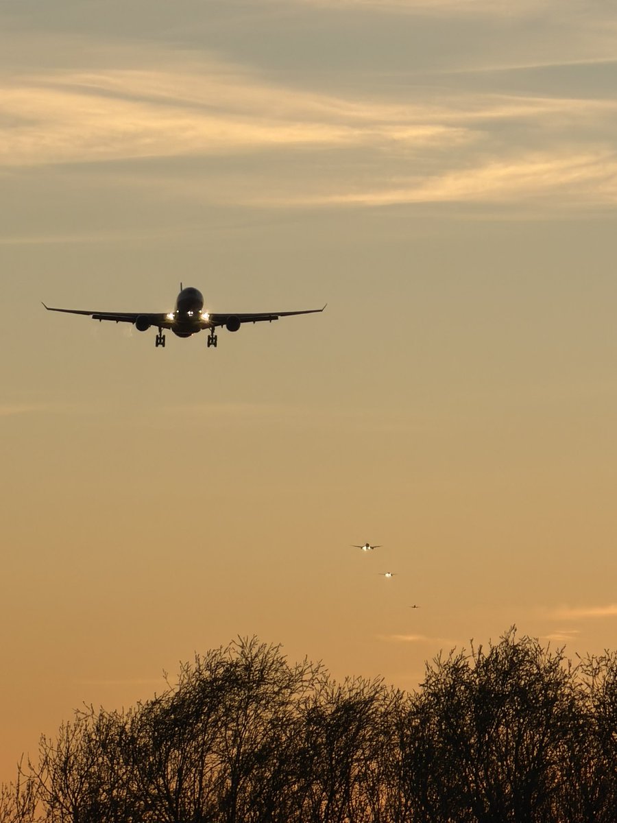 💚💙❤️🌈That Security Man🌈❤️💙💚 tweet media