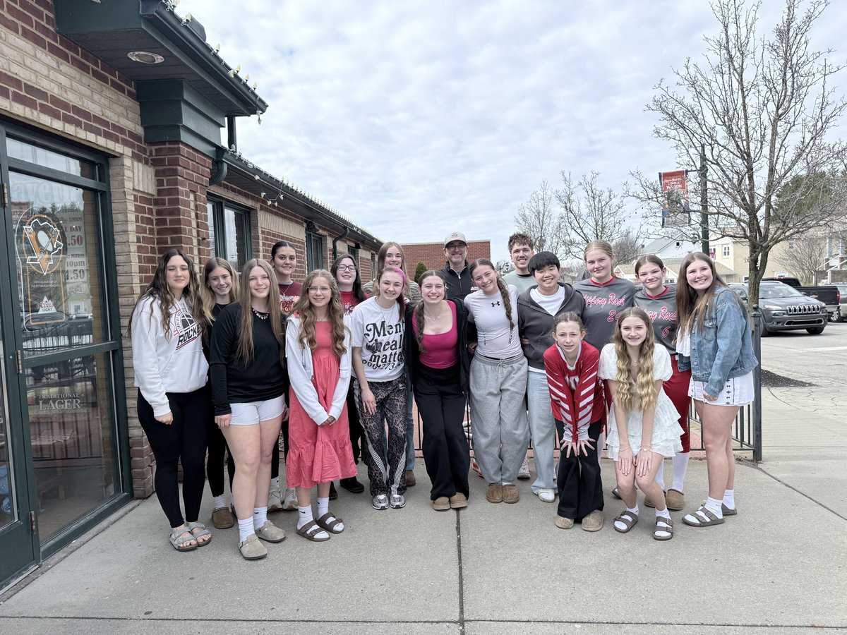 SRHS Girls Basketball tweet media