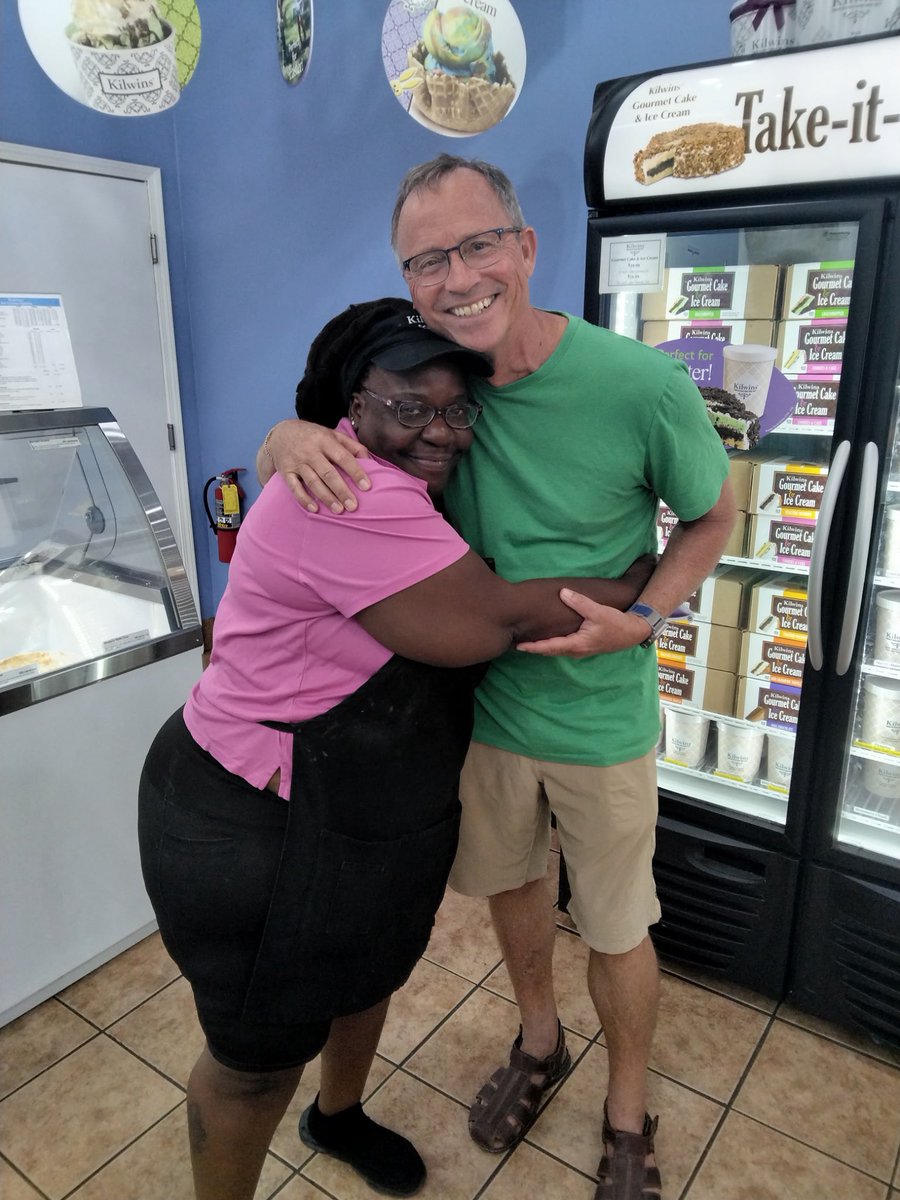 MikeFirstAlert's tweet image. #firstalertwx live at first sight :) - @kilwinsjax … &amp;amp; Ms Lecreshia.. :) @ActionNewsJax @WOKVNews