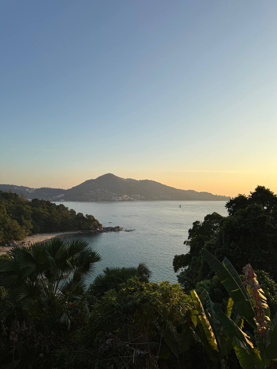 AlexMorrren's tweet photo. Have a great weekend in 📍Thailand https://t.co/YcAeAtP3tE