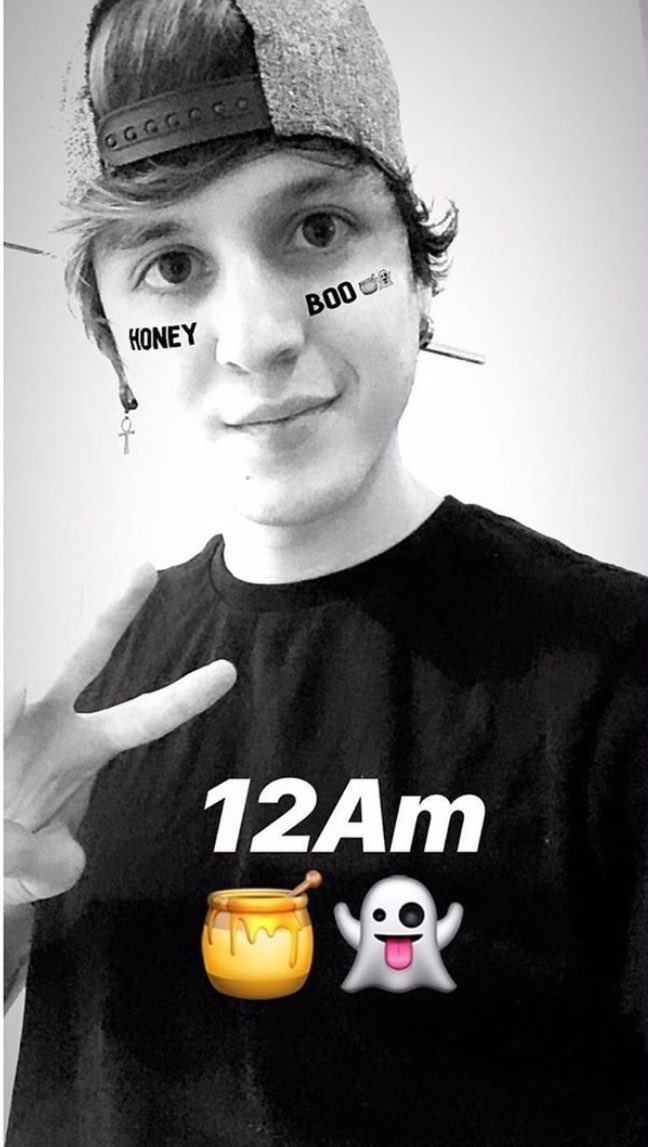 Ƥαυℓιηα ✨ tweet media