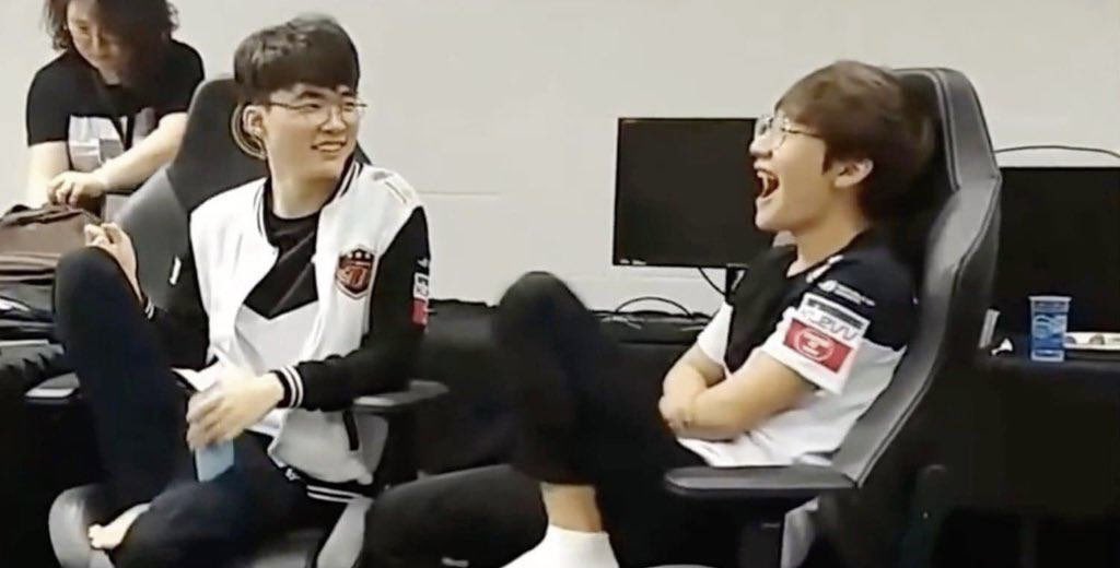 daf. ✮⋆˙ | semi-ia tweet media