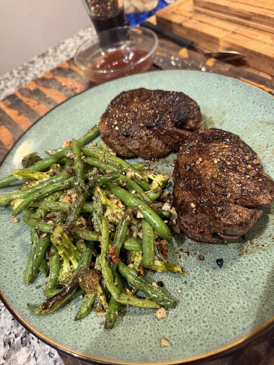 AllAmerican tweet media