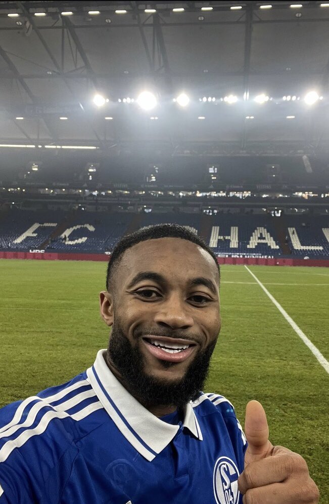 Logan 04💙🤍 tweet media