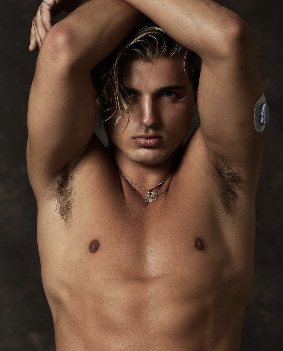 Strictly men 🪩 tweet media