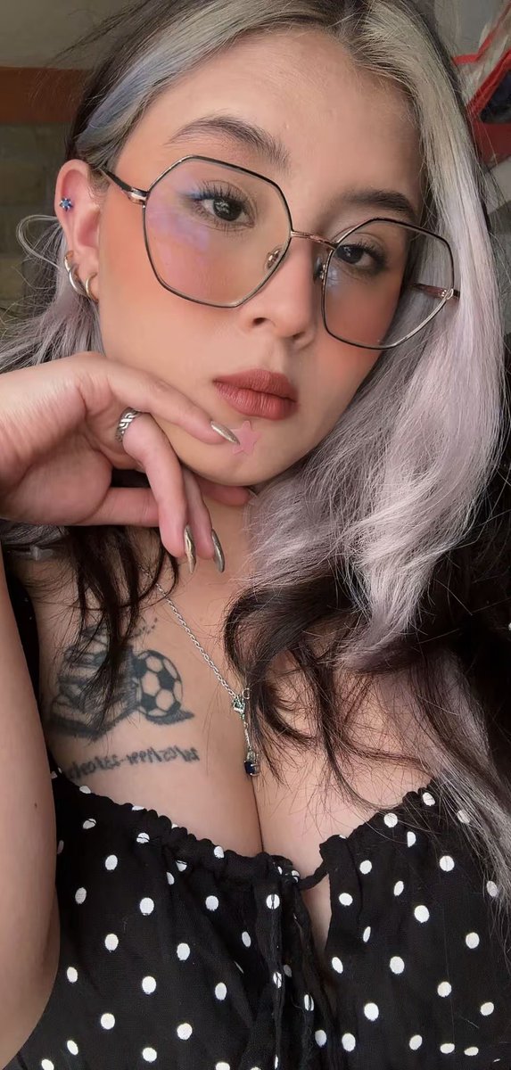 ɴɪᴜꜰꜰʟᴇ 💚 tweet media