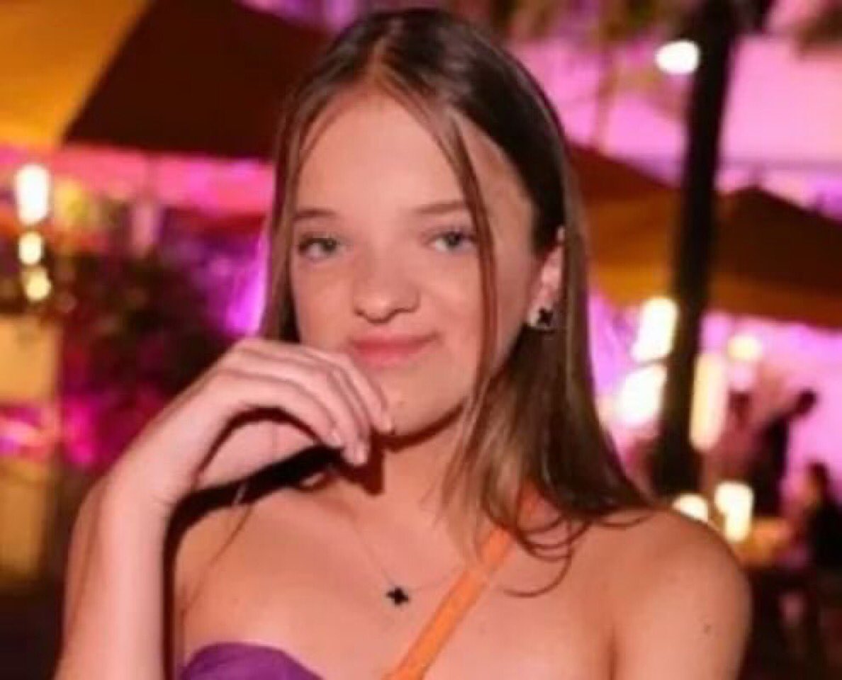 clara VIU A SABRINA PELA 2ª VEZ tweet media