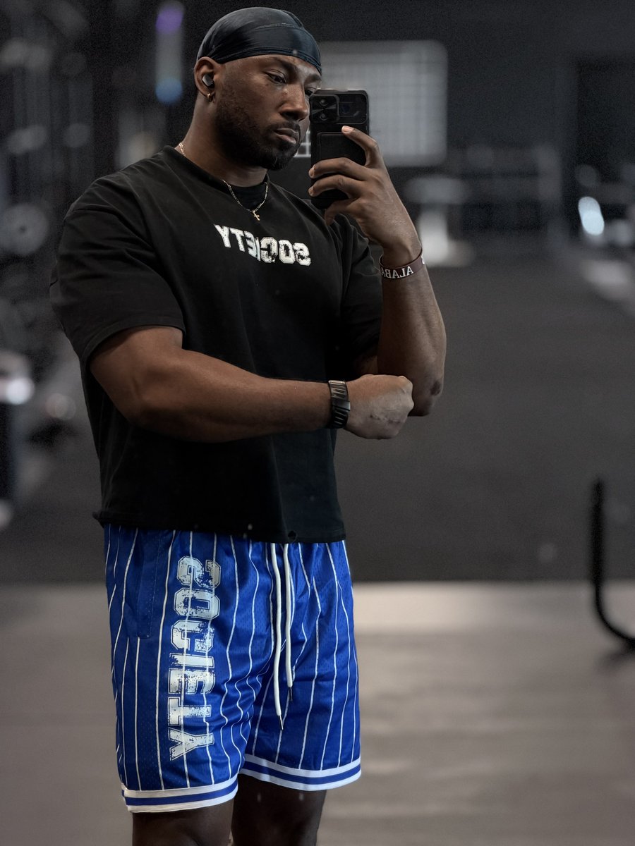 🫵🏾 tweet media