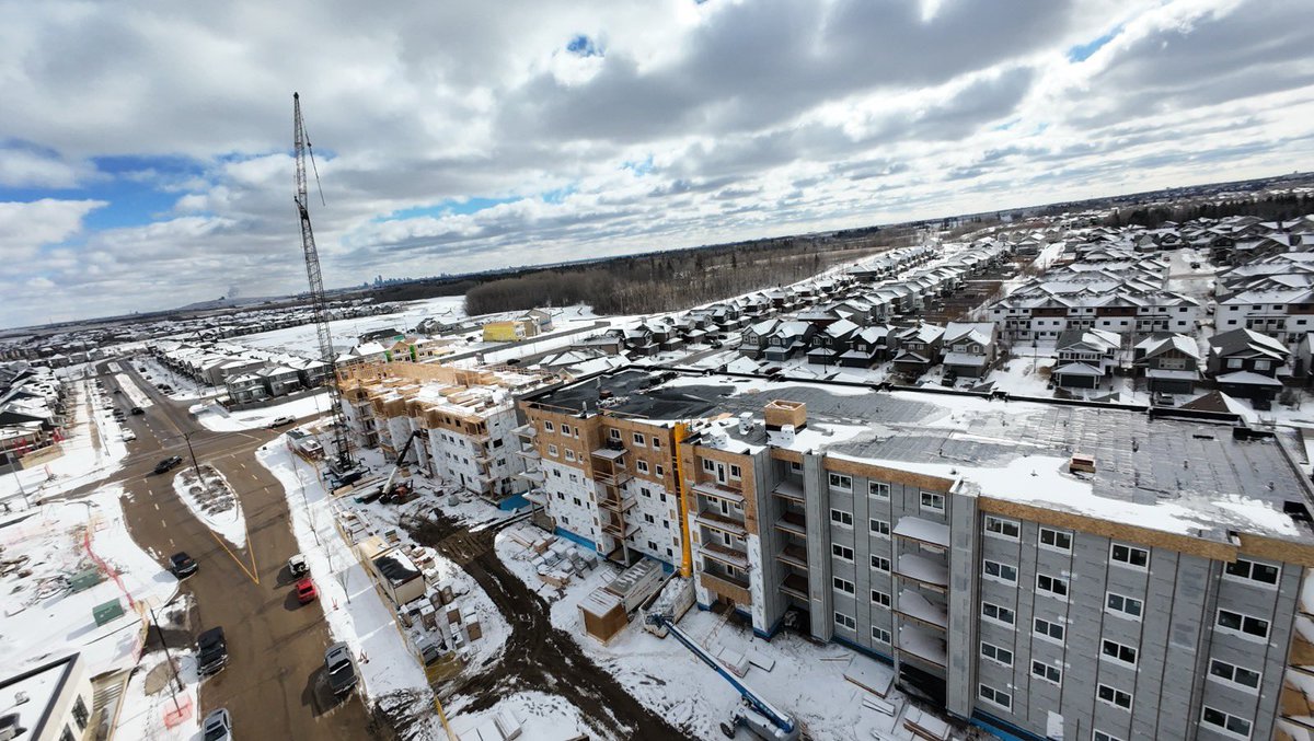 MrdjenMilan's tweet photo. After 9 yrs in the Arctic, I am finally heading home to join up with my brother in law and our new company, 3M Developments ! We are off to a blazing start, 3 projects, 465 units, and more coming down the pipeline! https://t.co/wKo3xKHEGa