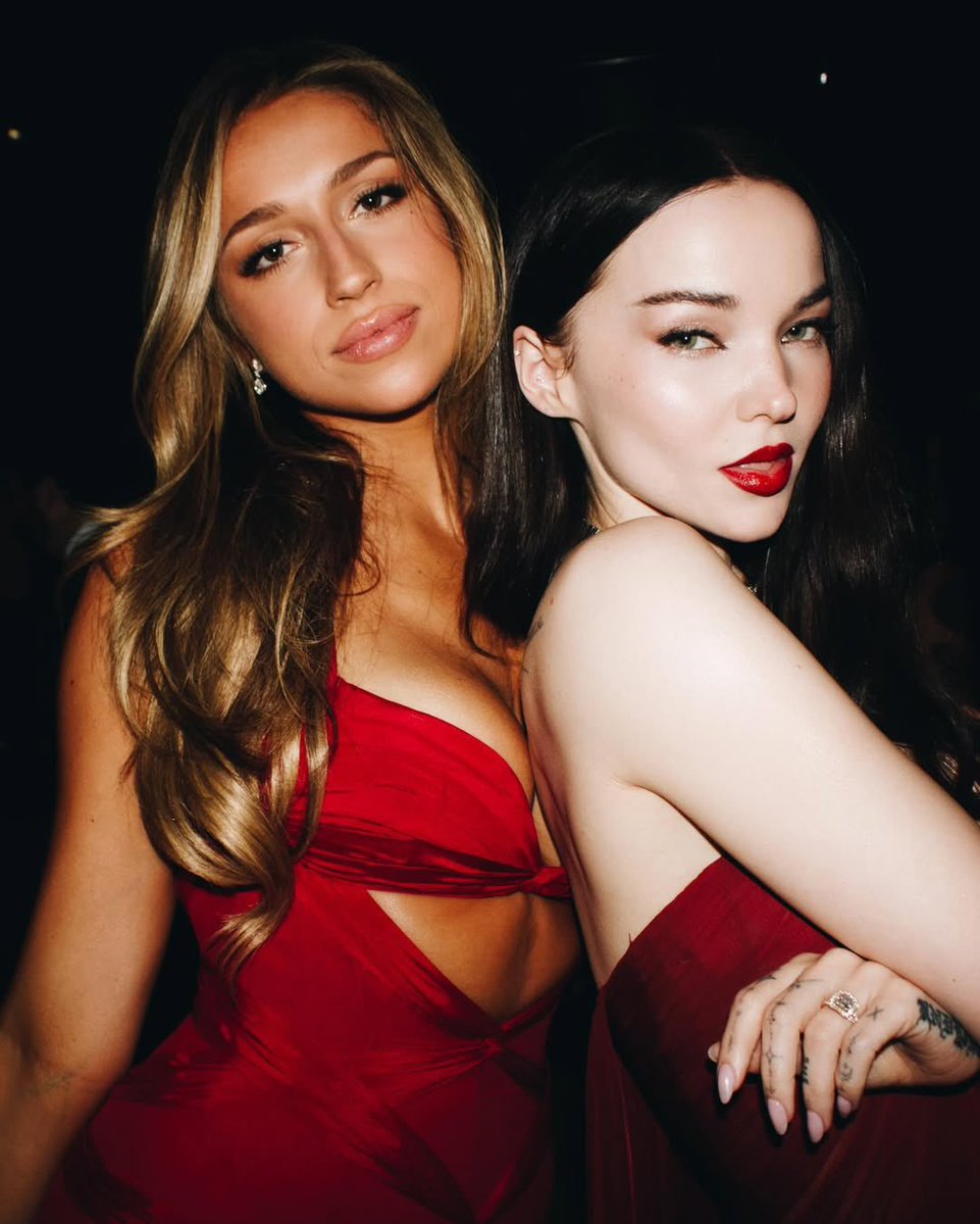 Dove Cameron Updates tweet media