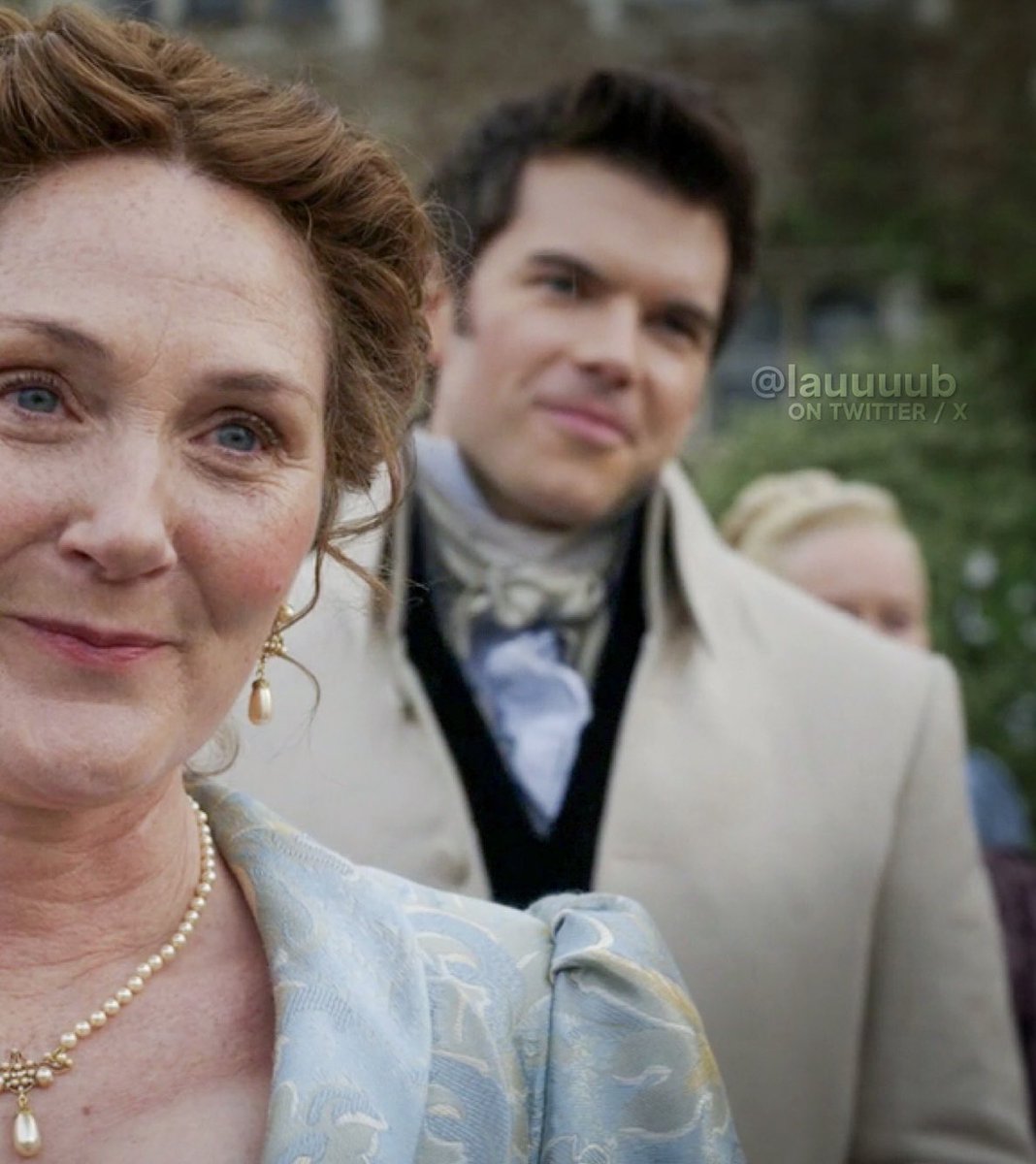 ℓαurα 🪞. tweet media