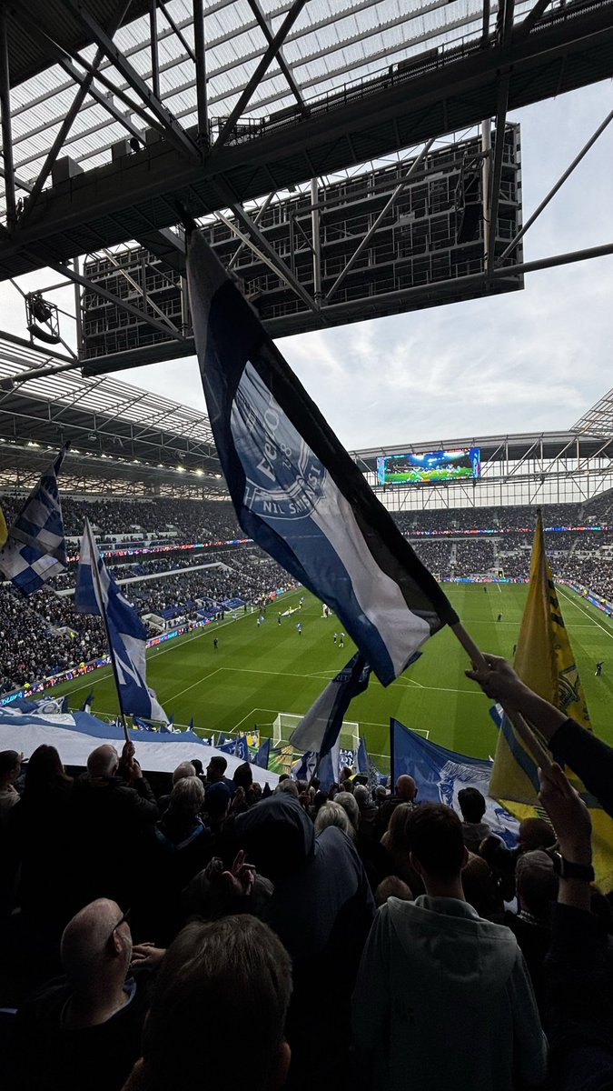 DanielBeacham9's tweet photo. Goodison-esque https://t.co/LNqbyiyTGY