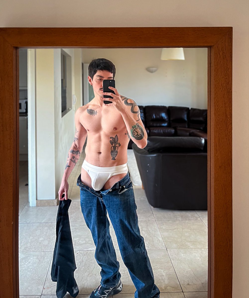 Chris_99 tweet media