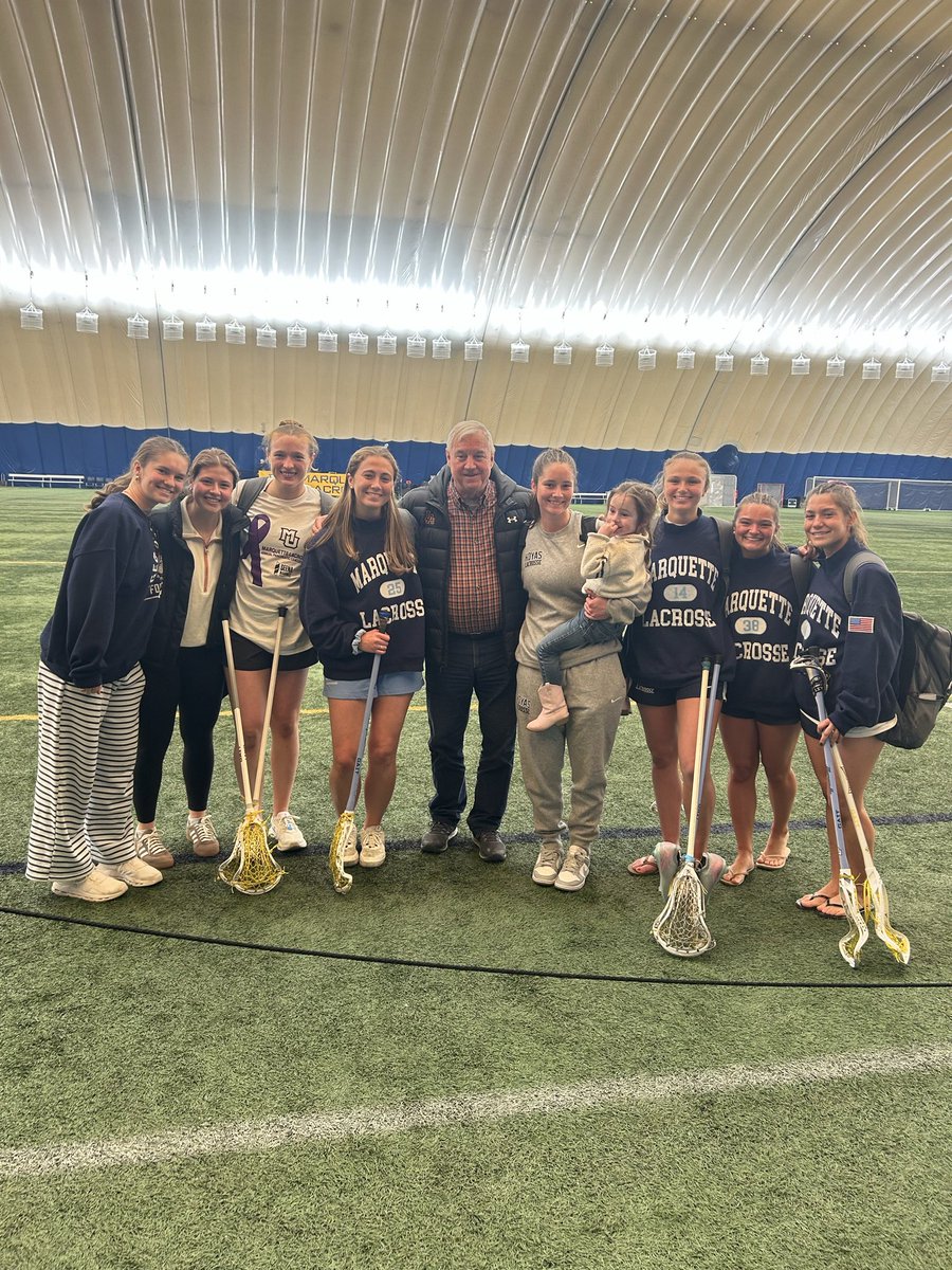 Loyola Lacrosse tweet media