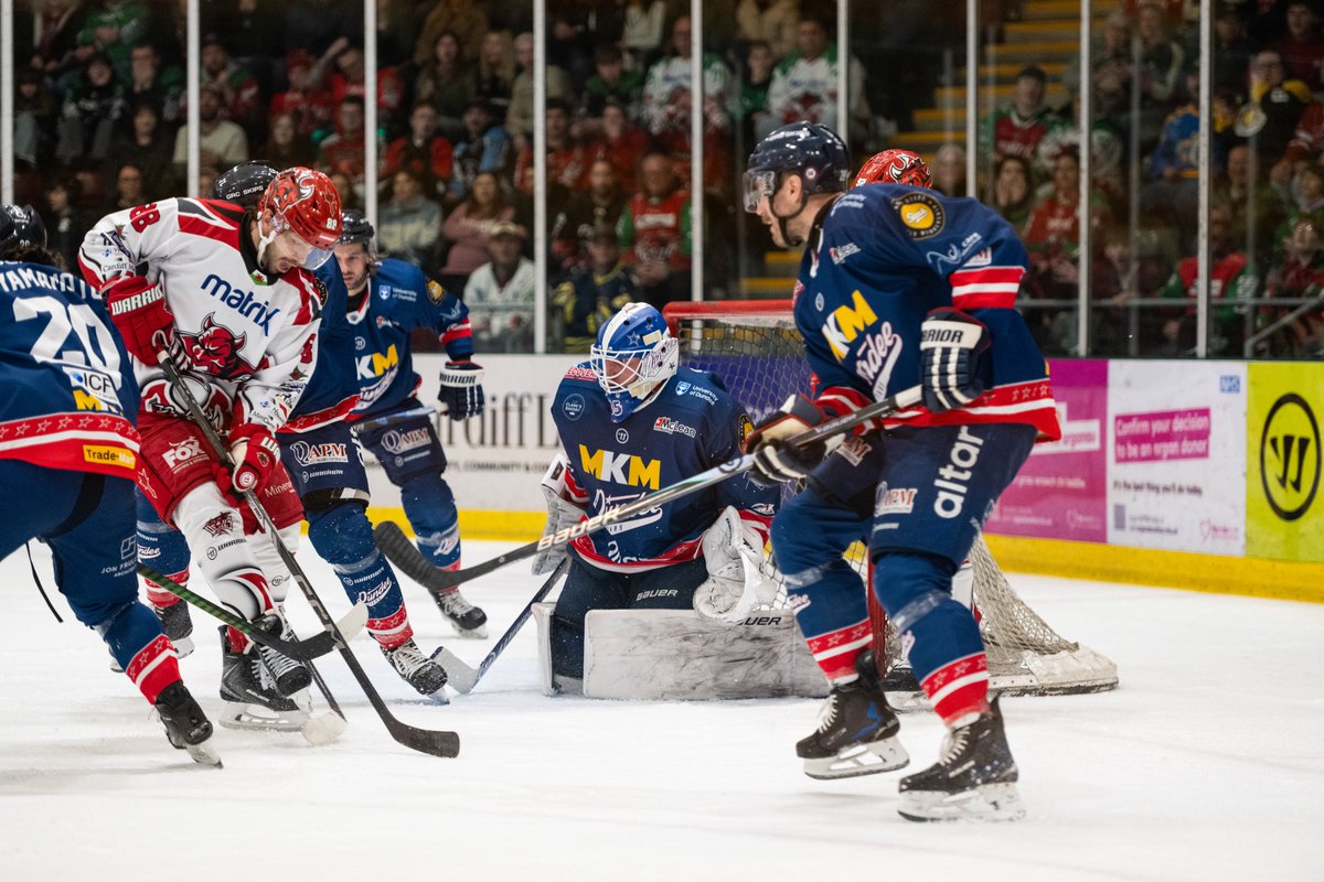 cardiffdevils's tweet image. 📸 Action shots from tonight's Retro Night game against the Stars so far...

DEVILS 3 - 0 STARS

#LetsGoDevils😈 #RetroNight
