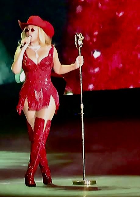 Cowboy Carter Tour Outfits 𐚁 tweet media