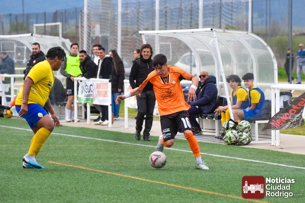 Radioagueda's tweet photo. CRÓNICA Y FOTOS/ Victoria plácida de la @UDMirobrigense  ante el Real Salamanca Monterrey B (5-0)

https://t.co/nkXDvNT0na https://t.co/1IPNU6TR08