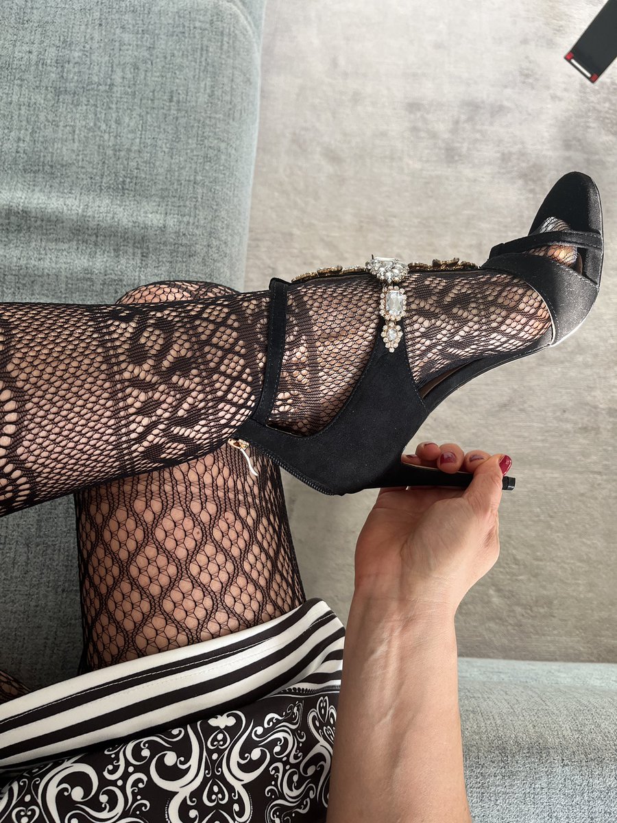 Göttin Ava 🔥12.06. 🎂🥂 tweet media