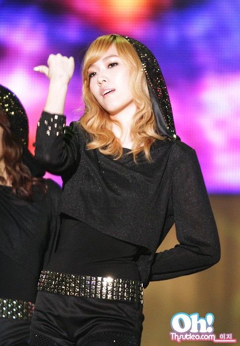 jessica jung pics tweet media