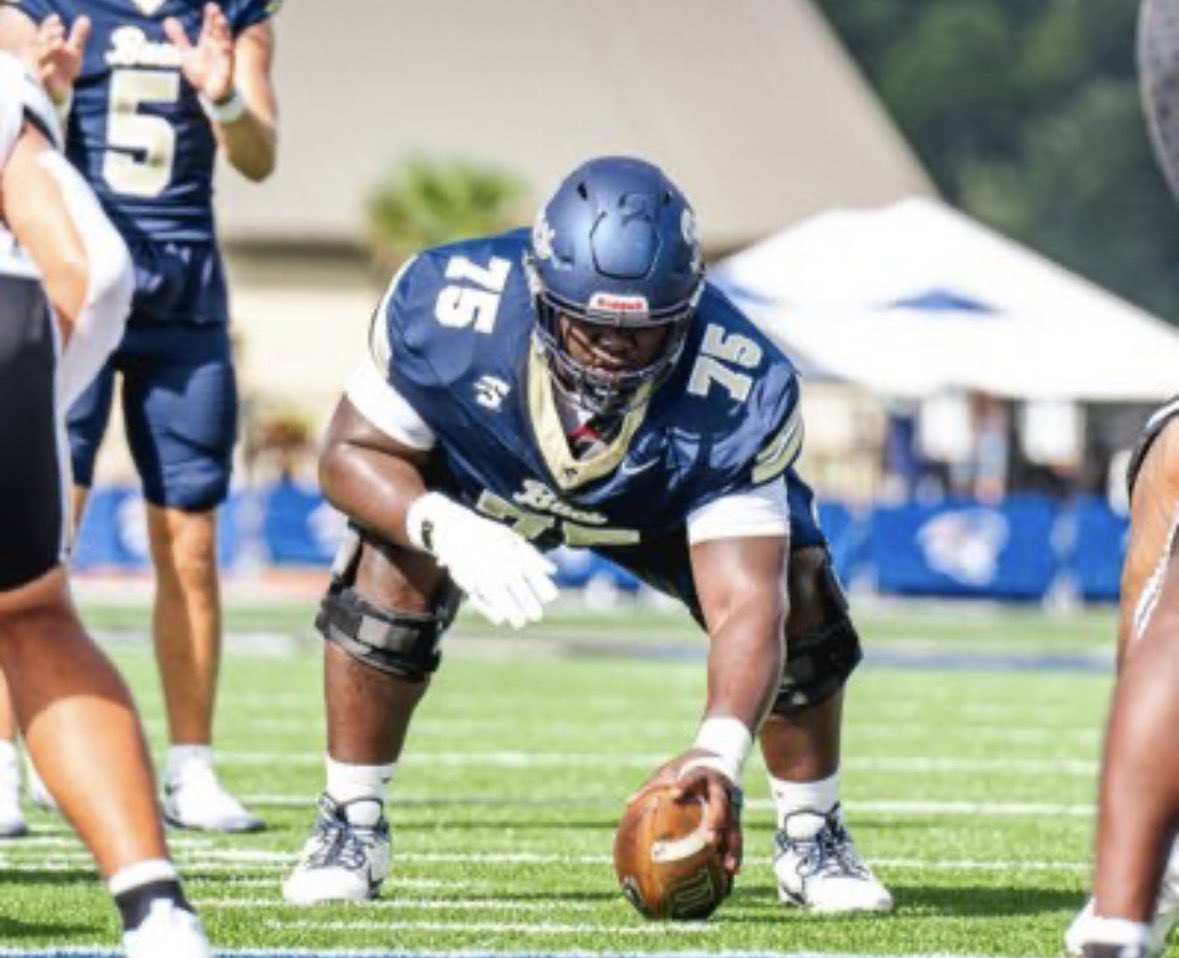 Luke Thayer tweet media