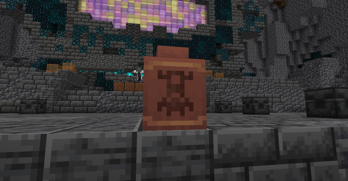 BobicraftMC's tweet image. Video secreto de Minecraft Dungeons 2

El titulo está cifrado en cesar, y dice "SINGER"

La criatura se parece al jarrón!
youtube.com/watch?v=O6-wpA…