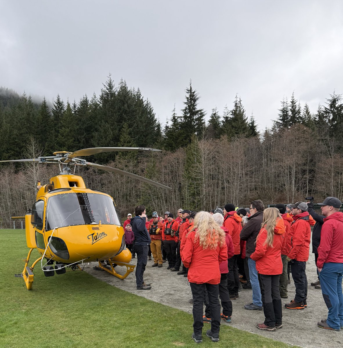 CoquitlamSAR's tweet photo. Ever wonder what it’s like to hop out of a moving helicopter?🚁Today, 48members leveled up their skills, earning their certifications in hover exits. High stakes, high adrenaline, and precision teamwork with Talon Helicopters. Check out the action👇
#HoverExit #TalonHelicopters https://t.co/kYObiCUx0I