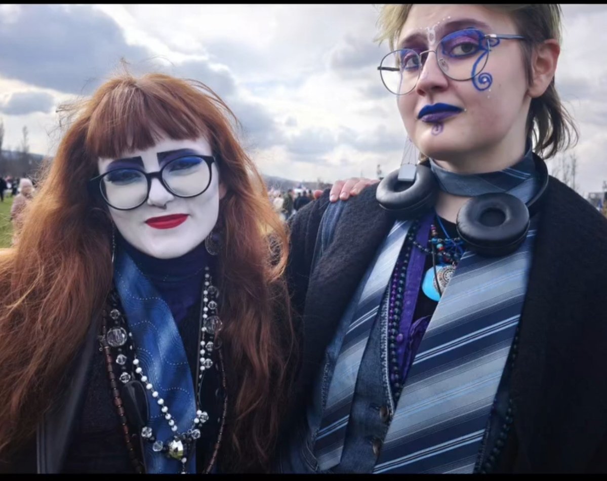 dezolêsoldier™ tweet media