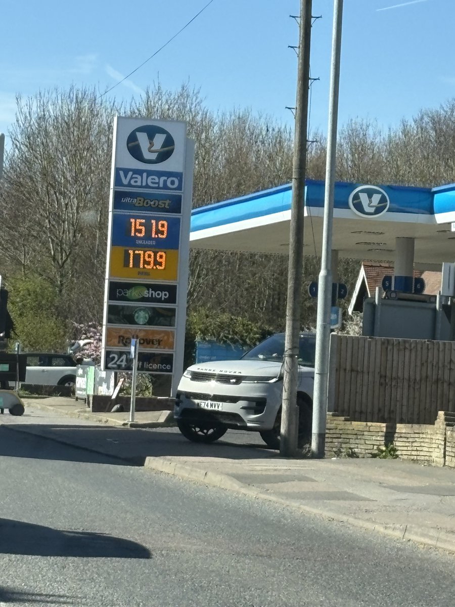 Peter Marshall tweet media