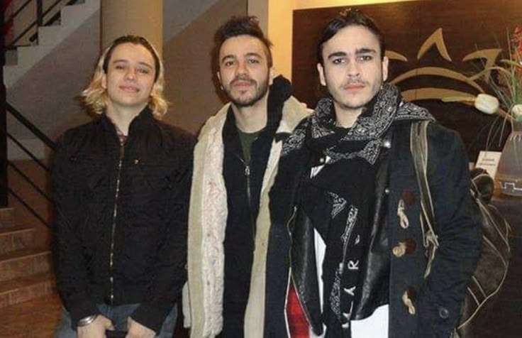 mili lvs cami tweet media