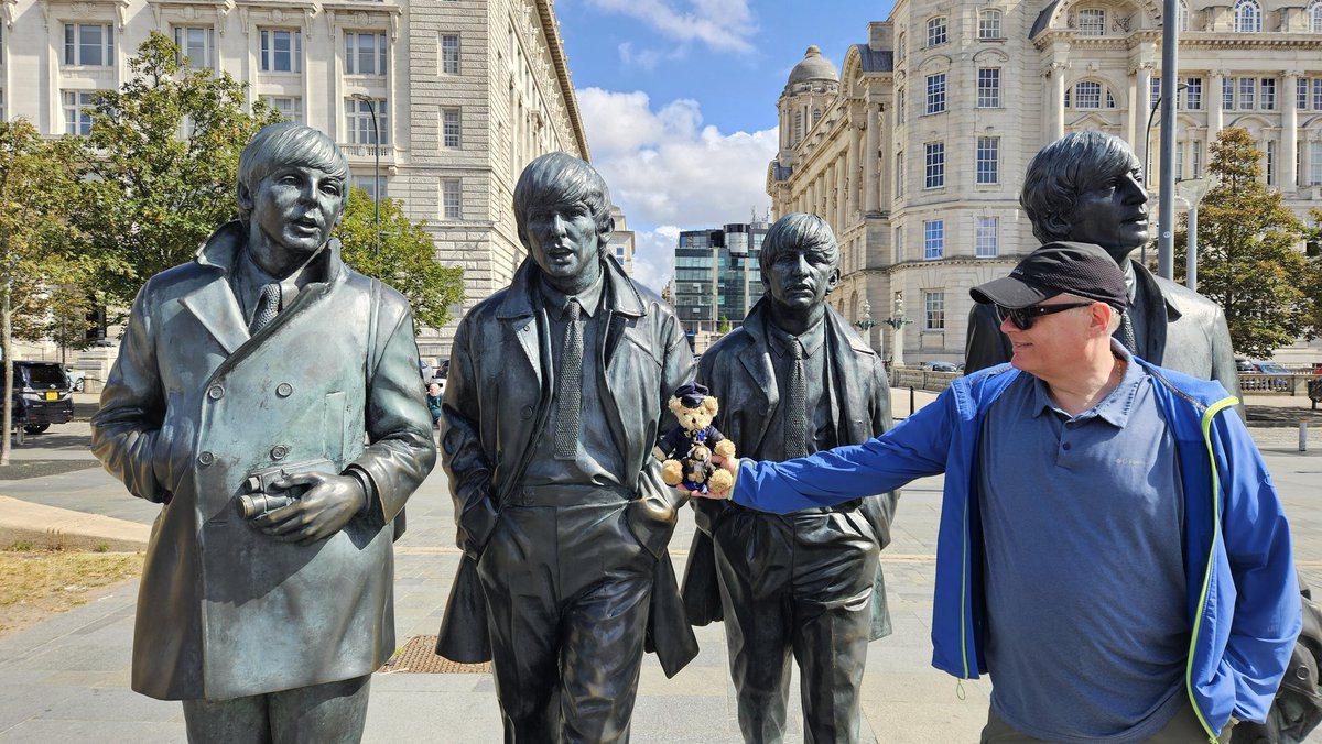 Swiss Piper Bears tweet media