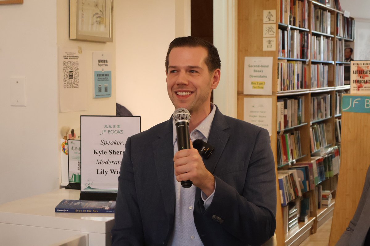 JF Books 季風書園 | 季风书店 tweet media
