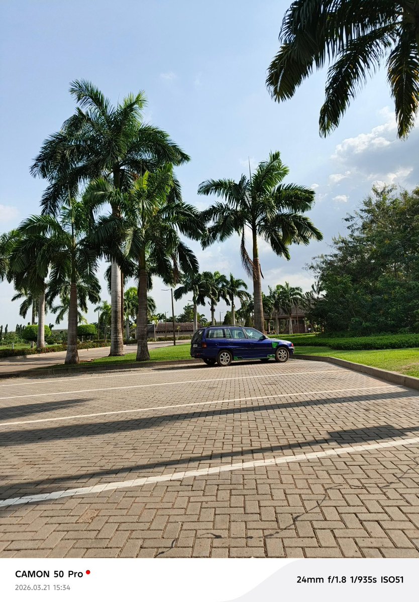 Dr Sneaker Nyame tweet media