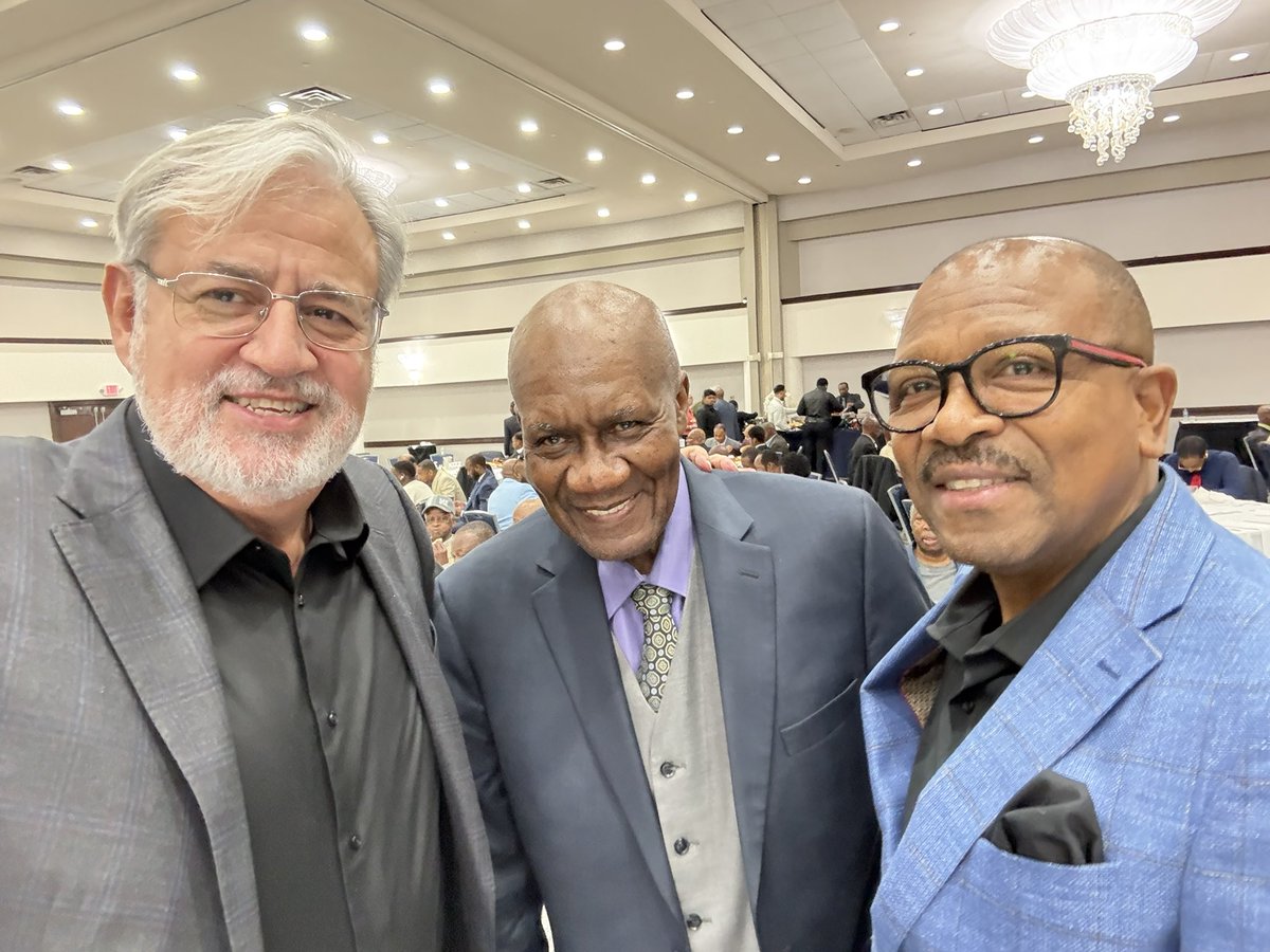 David E. Ramirez tweet media