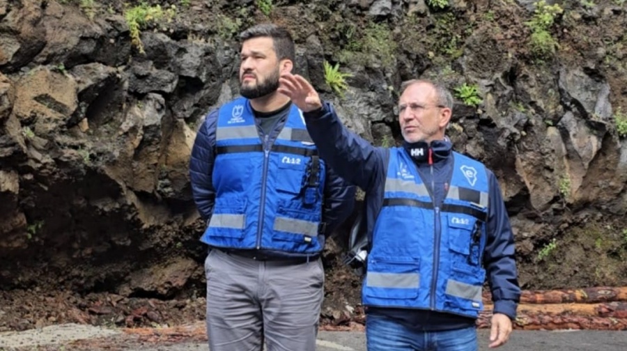 elapuron.com tweet media