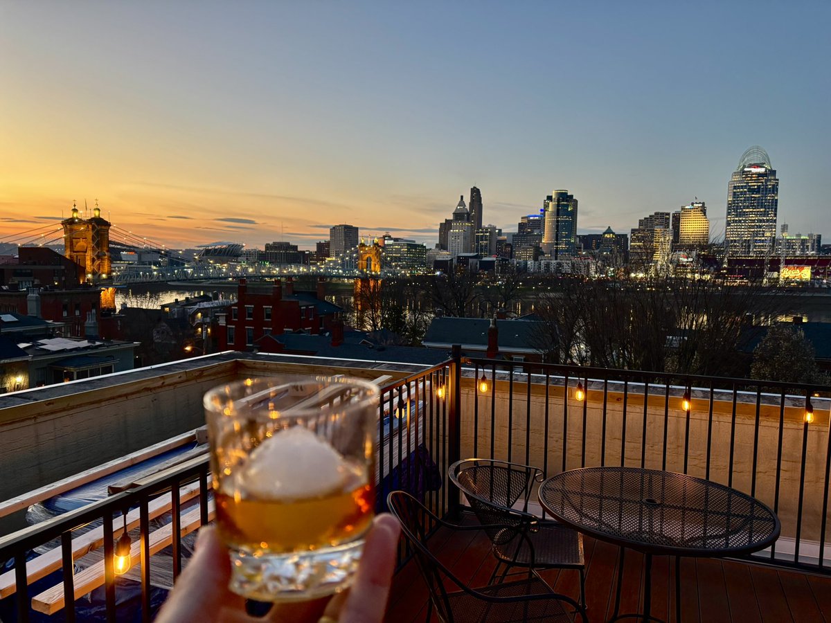 BourbonHooks tweet media