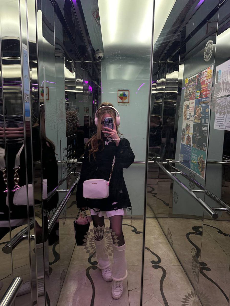 Bratty Elya tweet media