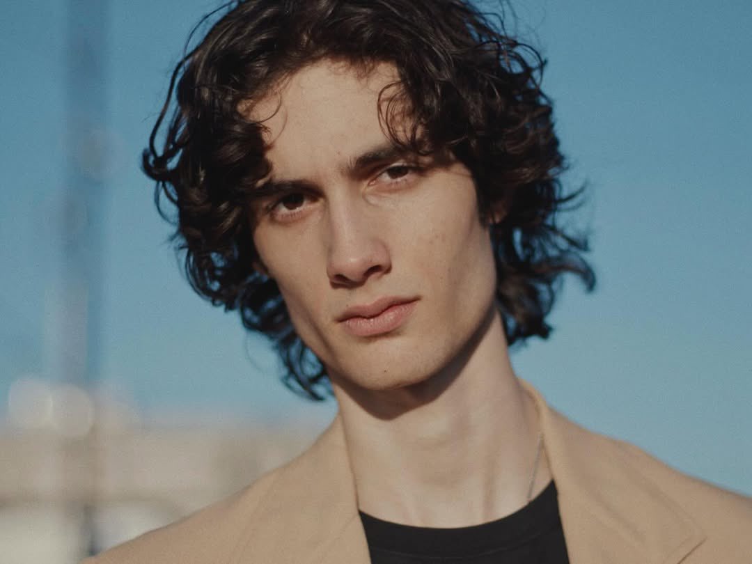 Sombr Access tweet media