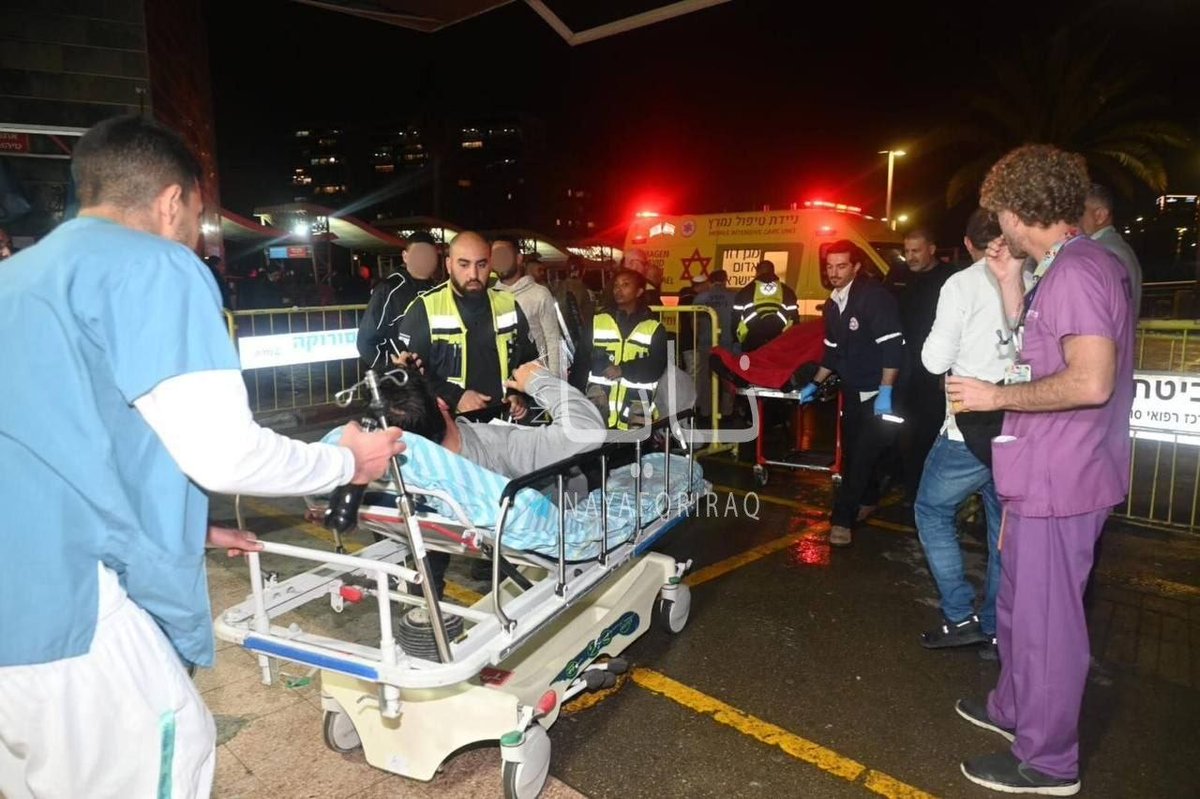 kpkjojvdda's tweet image. مبانى دمرت بالكامل في منطقة عراد بعد

 استهدافها بالصواريخ الإيرانية الثقيلة