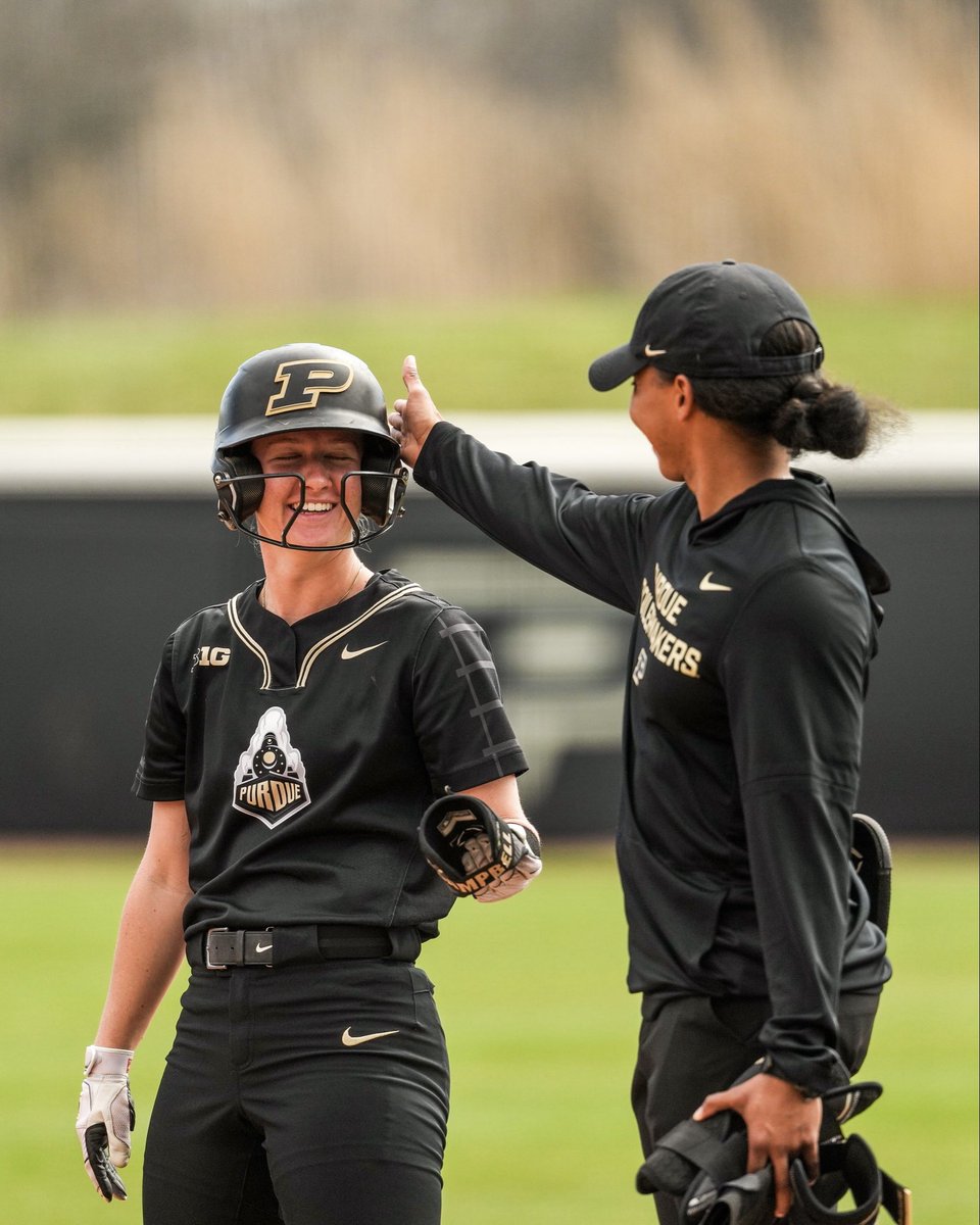 NCAA Softball tweet media