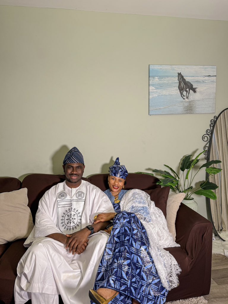 taffyowonikoko's tweet photo. Eid Day 2, 
Day 1 was for the deen, 
Day 2 is for the culture,
Alhamdulilah for this beautiful family 🤲🏾❤️ https://t.co/8EOK11lJeU