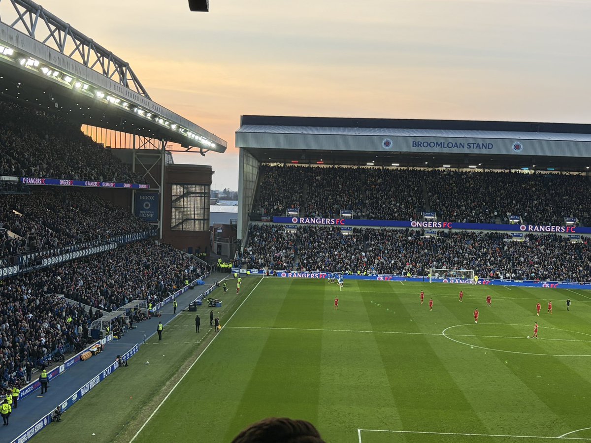 PedroMSVORFCCFC's tweet image. Yessssssssssssssssssssssssssssss What An Easy Win For Us  #WATP #CR5 #Rangers 😀😀😀😀😀