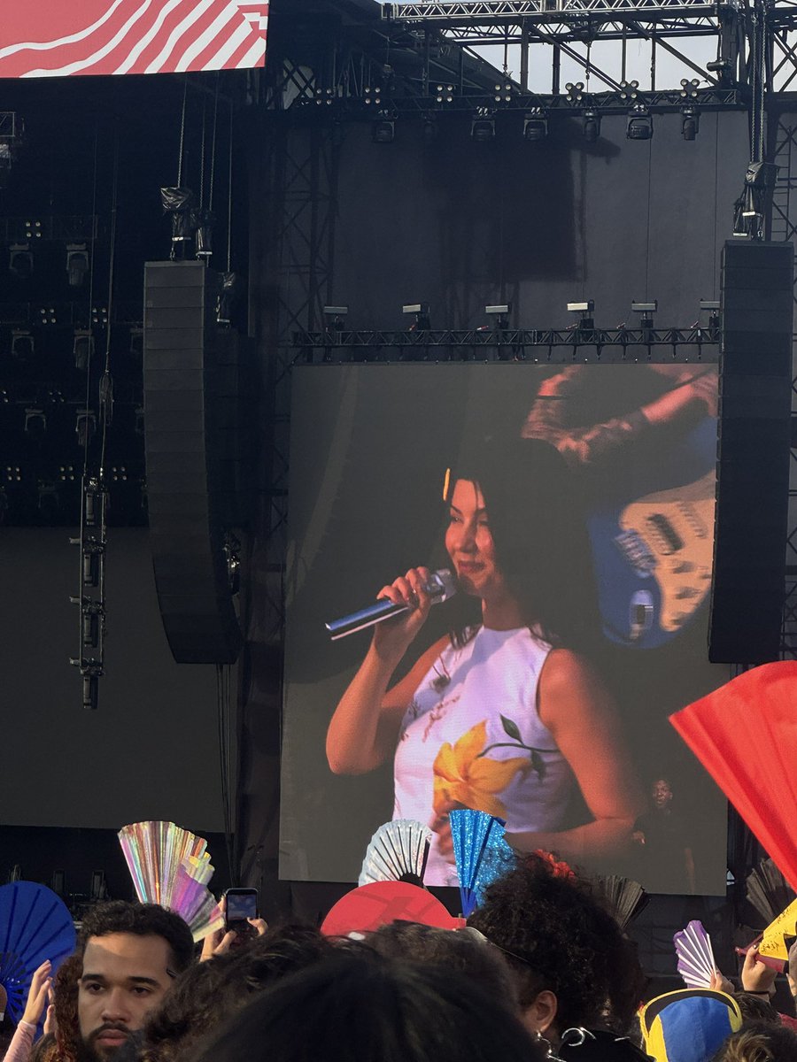 suspiriair's tweet image. Ê BRASIL OLHA EU FAZENDO A PROMESSA AQUI ADORO