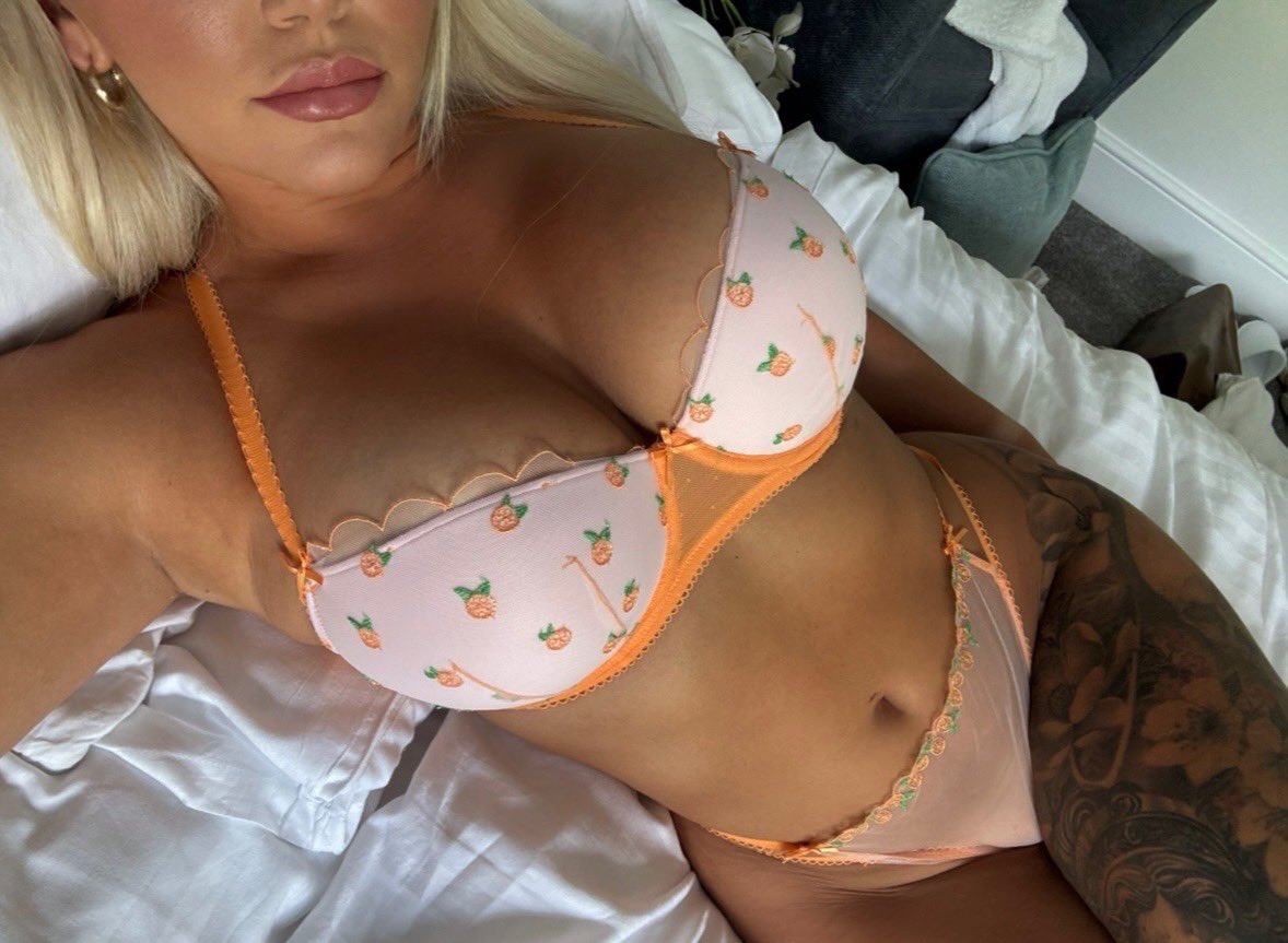 Morgan Moore tweet media