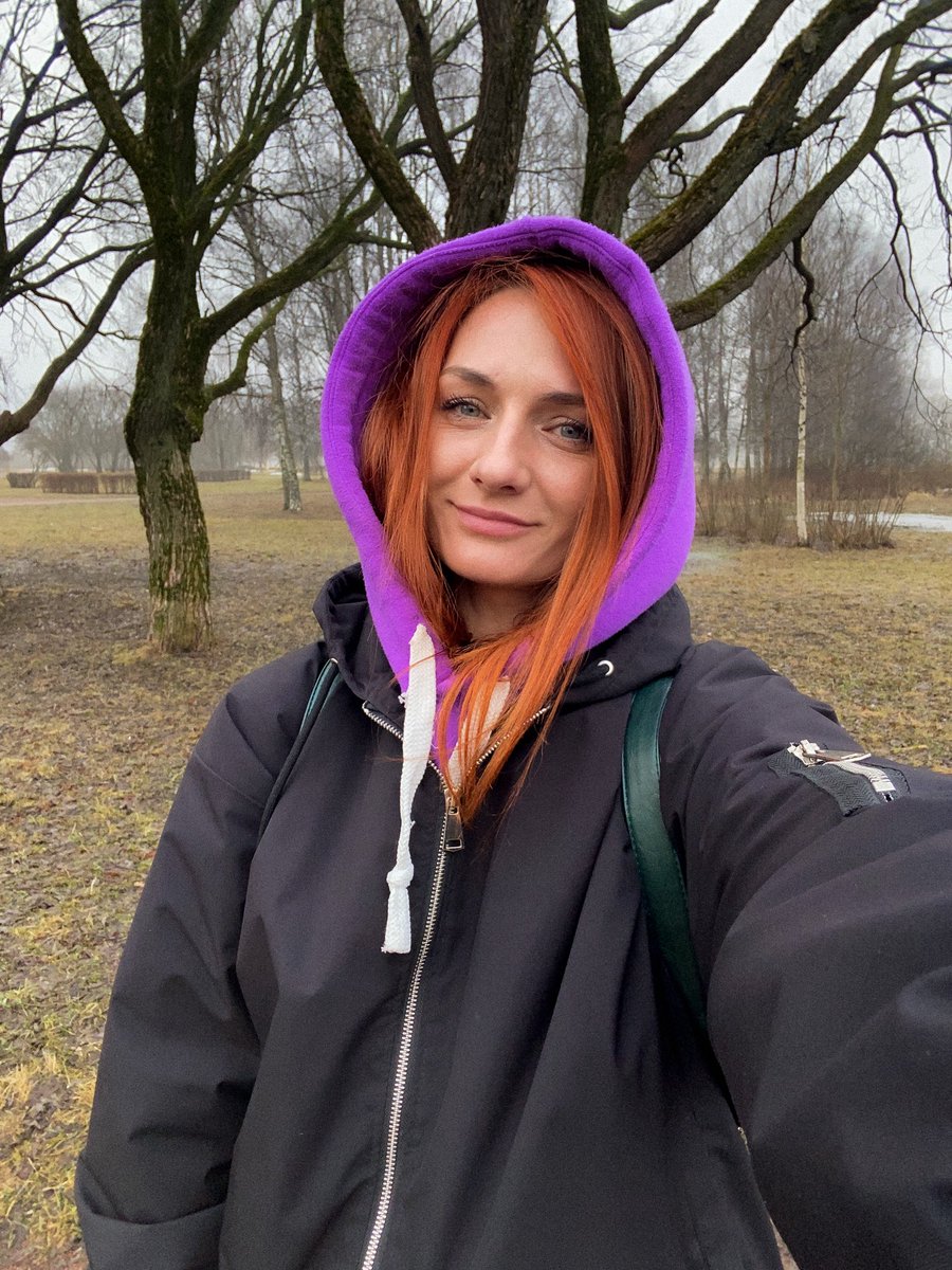 Шла Саша tweet media