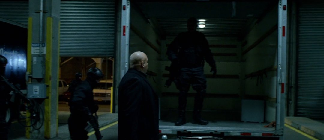 EVILEVILgaygay's tweet image. Fisk had an Escape plan in season 1, DD stopped him from fleeing.