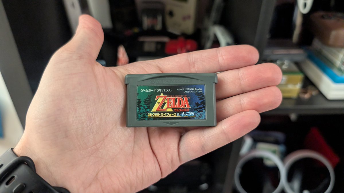 hitmanmcc's tweet image. 25 years of this little handheld huh? I wish I were that age. 😄
Here's to 25 more for the GBA. 🥂
#gameboy #gba #zelda
