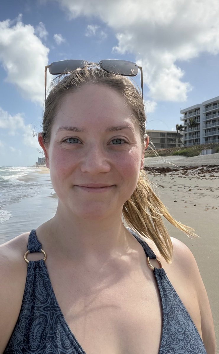 Alexandra tweet media