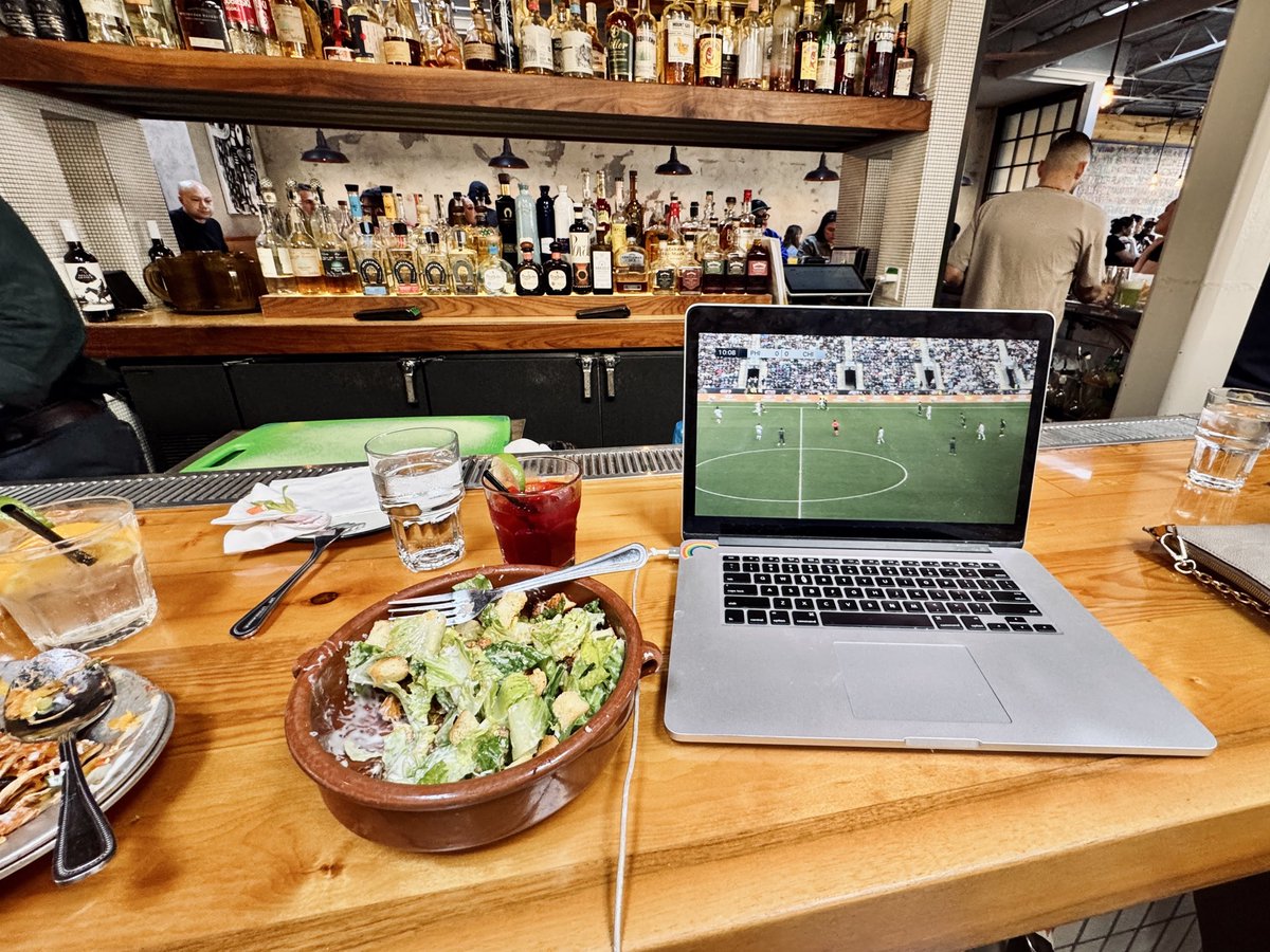 Nicole Hack tweet media