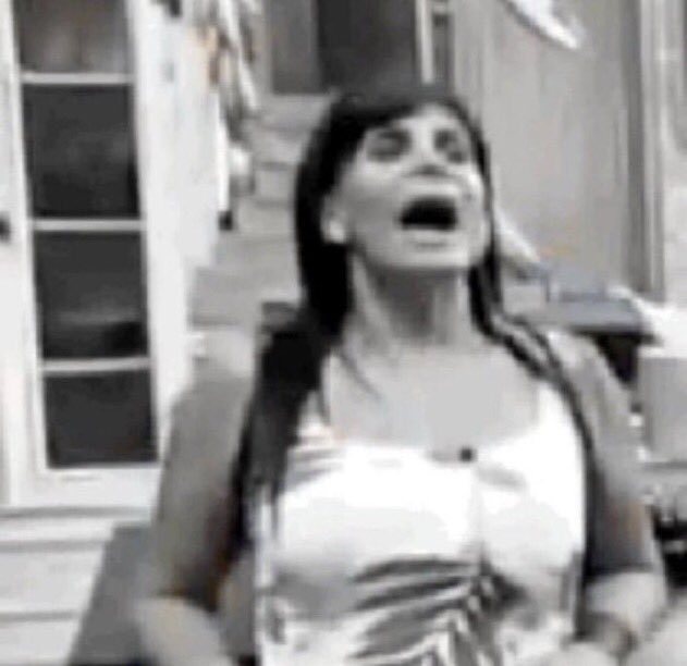 Meu Deus que azarada do crlh olha com quem ela foi meter o louco, logo com a filha de um jogador do time que tem a torcida mais endiabrada